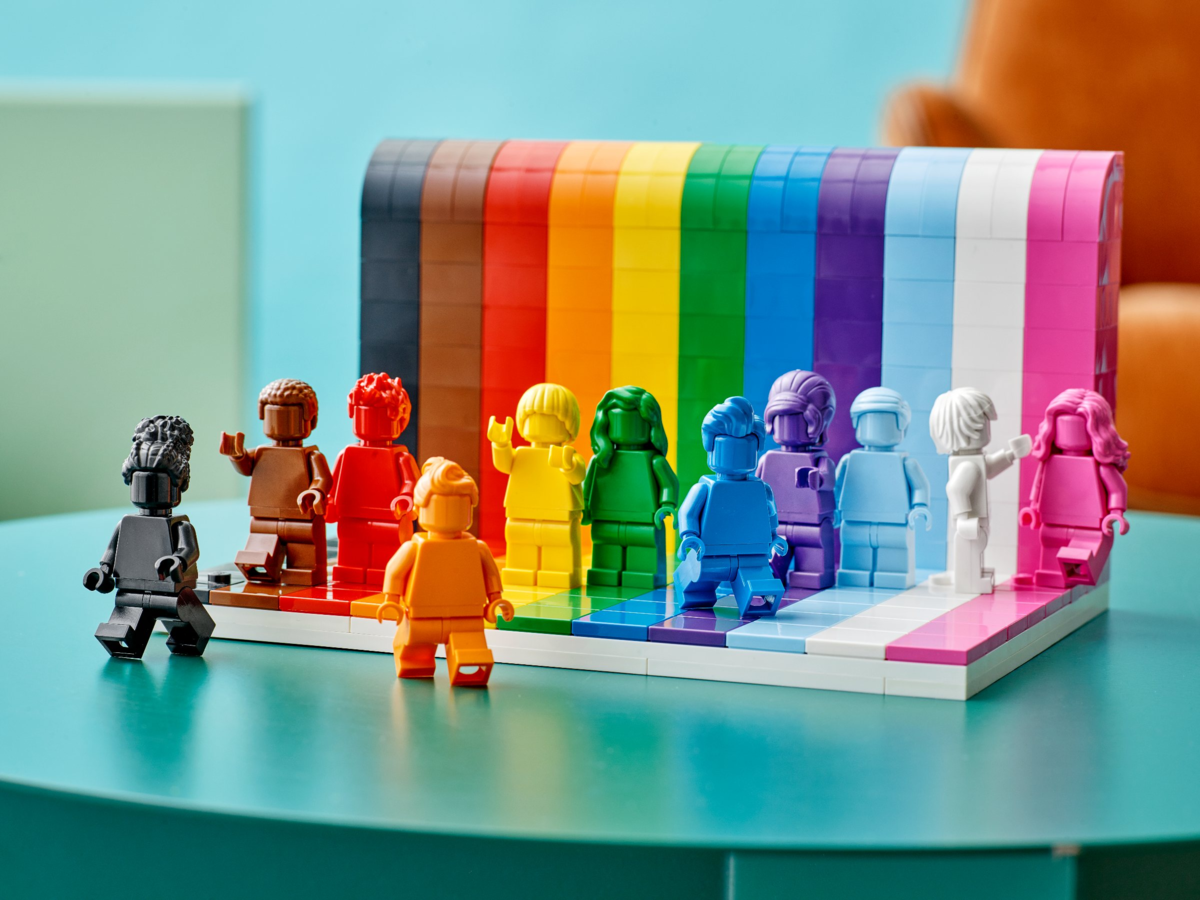 Подробнее о "Lego откажется от выпуска конструкторов «для мальчиков» и «для девочек»"