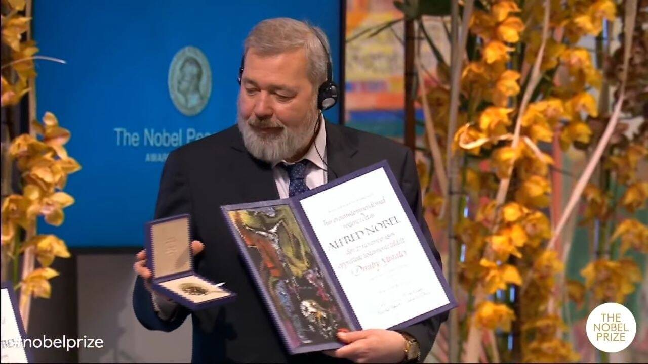Подробнее о "Главреду «Новой газеты» Муратову вручили Нобелевскую премию"