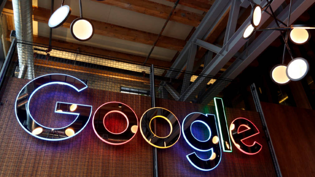 Подробнее о "Компания Google прекращает лицензирование Android-устройств в России"