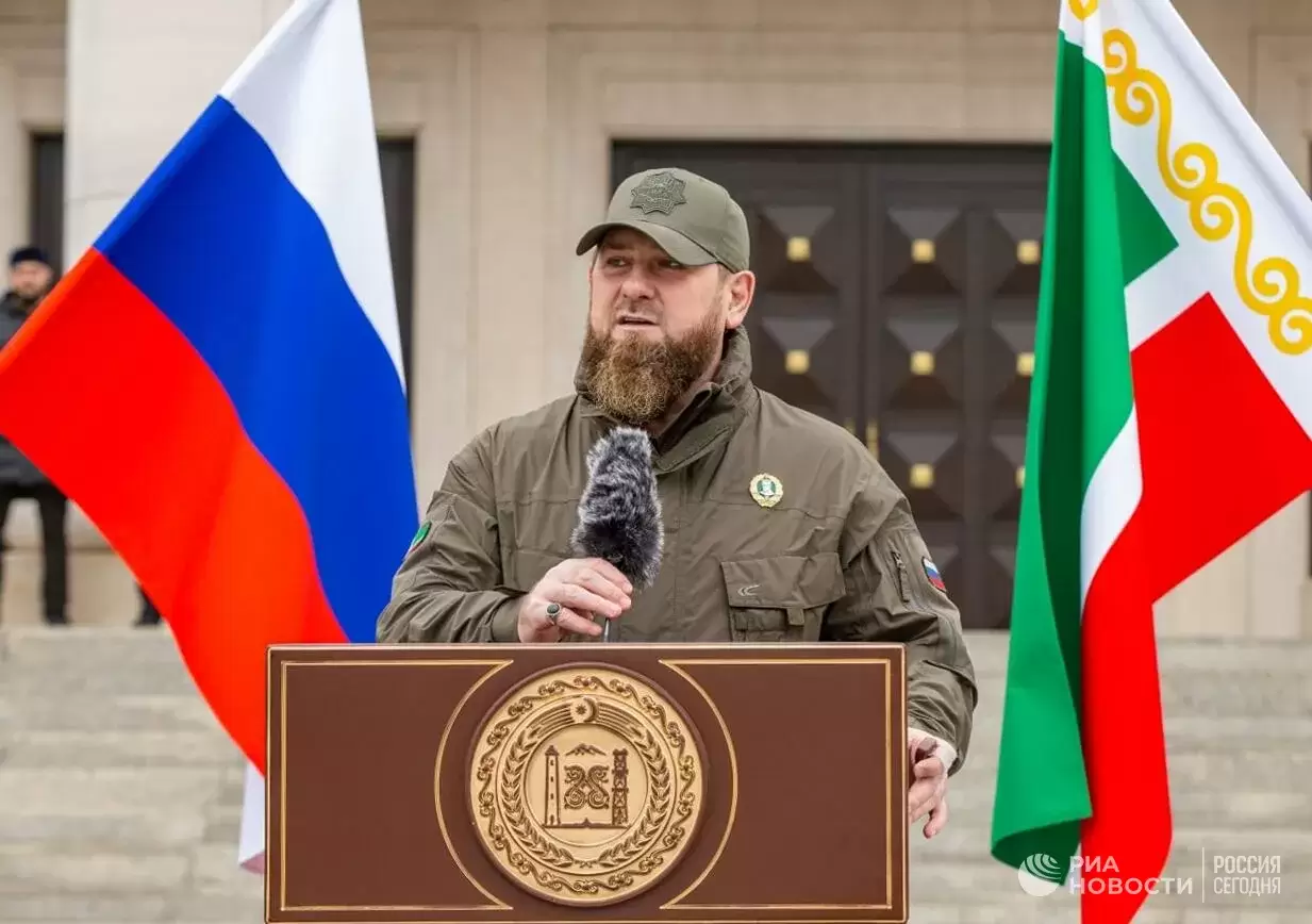 Подробнее о "Кадыров объявил награду за «головы командиров украинских националистов»"