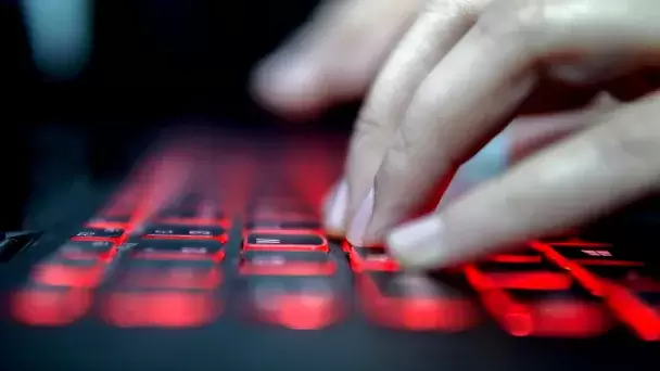 Подробнее о "Роскомнадзор планирует создать национальную систему защиты от DDoS-атак"