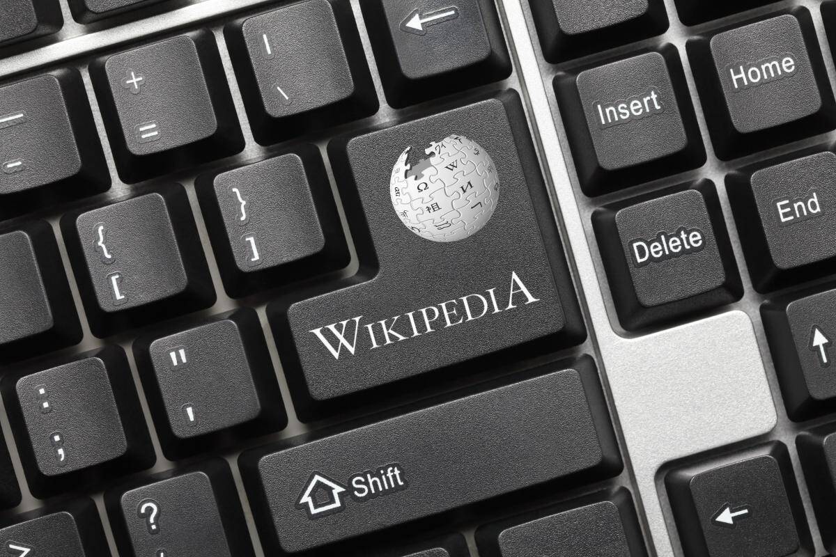 Подробнее о "Роскомнадзор потребовал удалить из англоязычной «Википедии» статьи про российское вторжение в Украину"