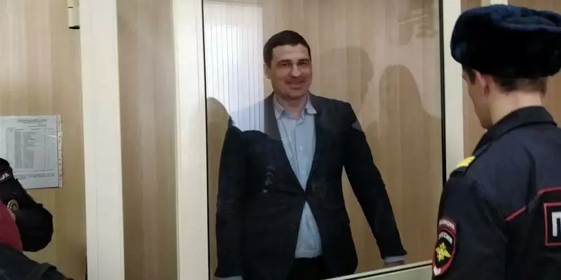 Подробнее о "Суд продлил срок задержания экс-депутата Александра Телепнева на 72 часа"