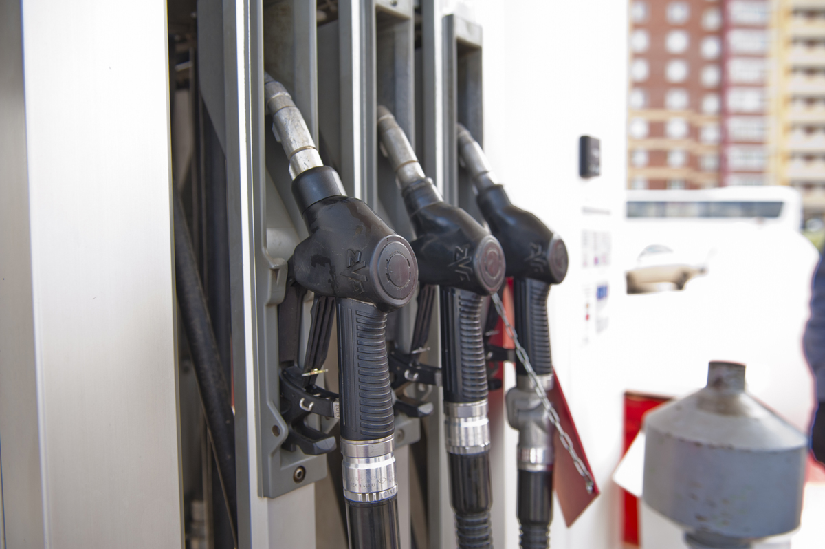 Подробнее о "В Пермском крае второй раз за месяц поднялись цены на бензин"