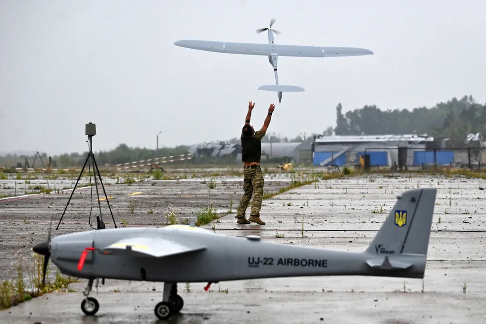 Подробнее о "Евросоюз ввел санкции против иранской компании — разработчика дронов «Шахед»"