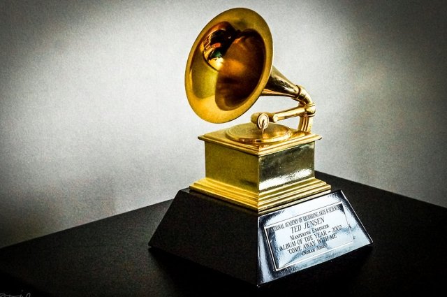Подробнее о "В США представили номинантов на Grammy"