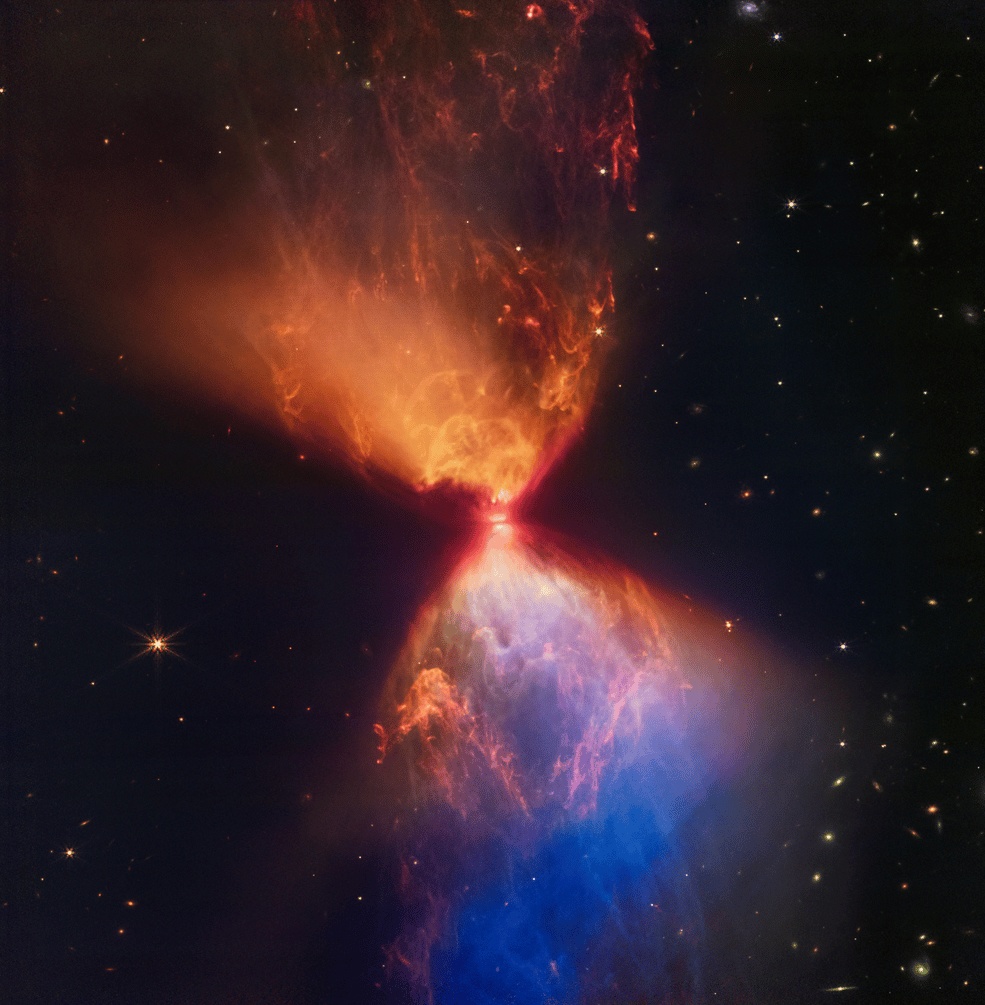 Подробнее о "Телескоп «James Webb» запечатлел зарождение протозвезды L1527"