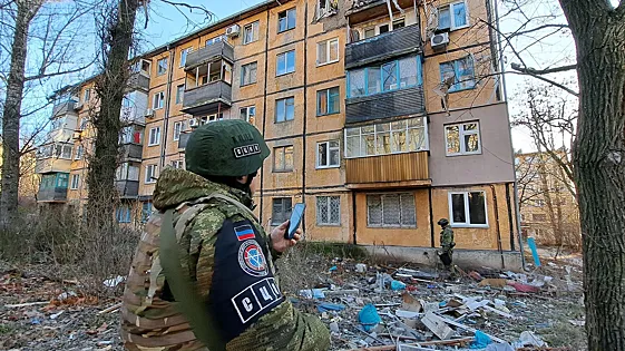 Подробнее о "Донецк попал под обстрел в первую минуту рождественского перемирия"