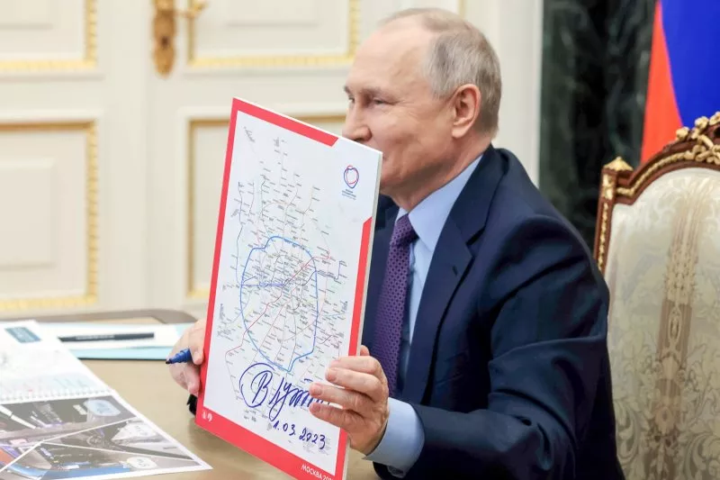 Подробнее о "Путин открыл Большую кольцевую линию метро в Москве"