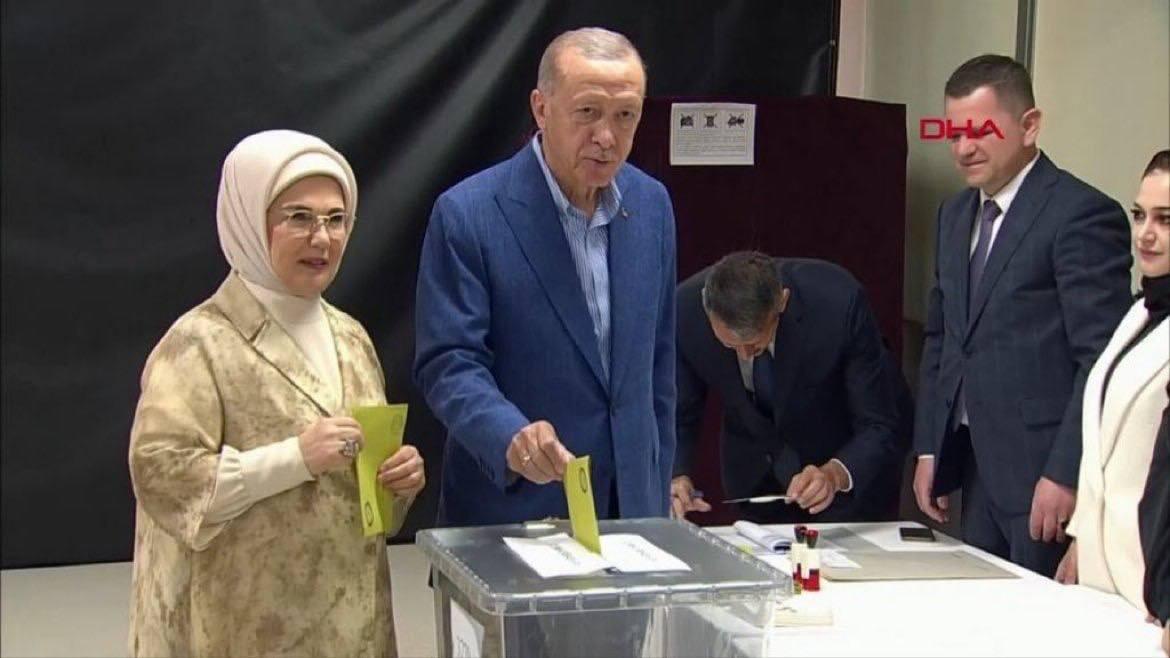 Подробнее о "В Турции проходит второй тур президентских выборов"