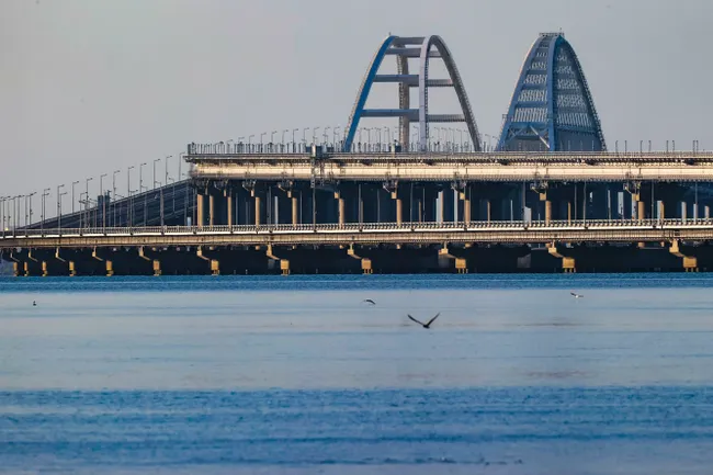 Подробнее о "СК возбудил уголовное дело из-за взрыва на Крымском мосту по статье Теракт"