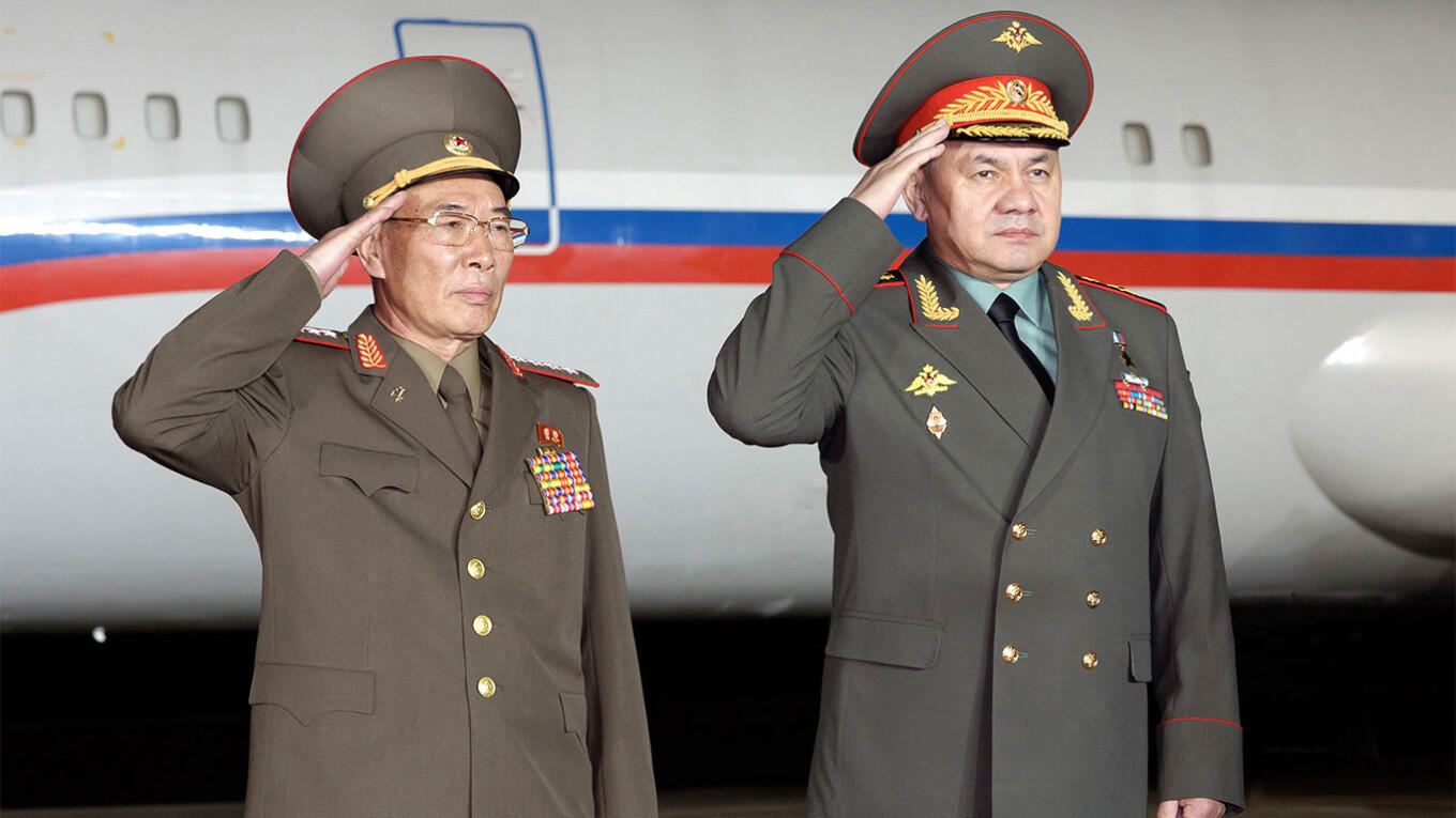 Подробнее о "Шойгу назвал армию Северной Кореи сильнейшей в мире"