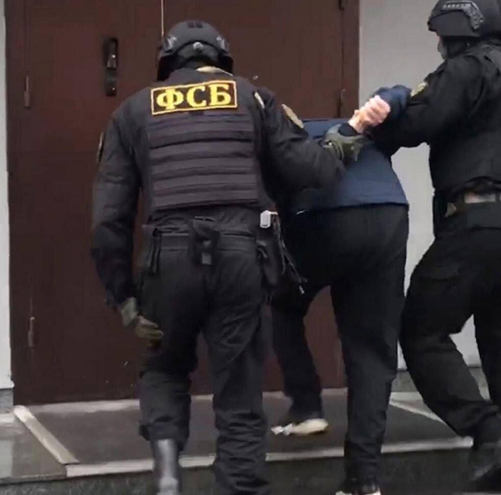 Подробнее о "В Перми арестовали студента, который планировал сжечь военкомат"
