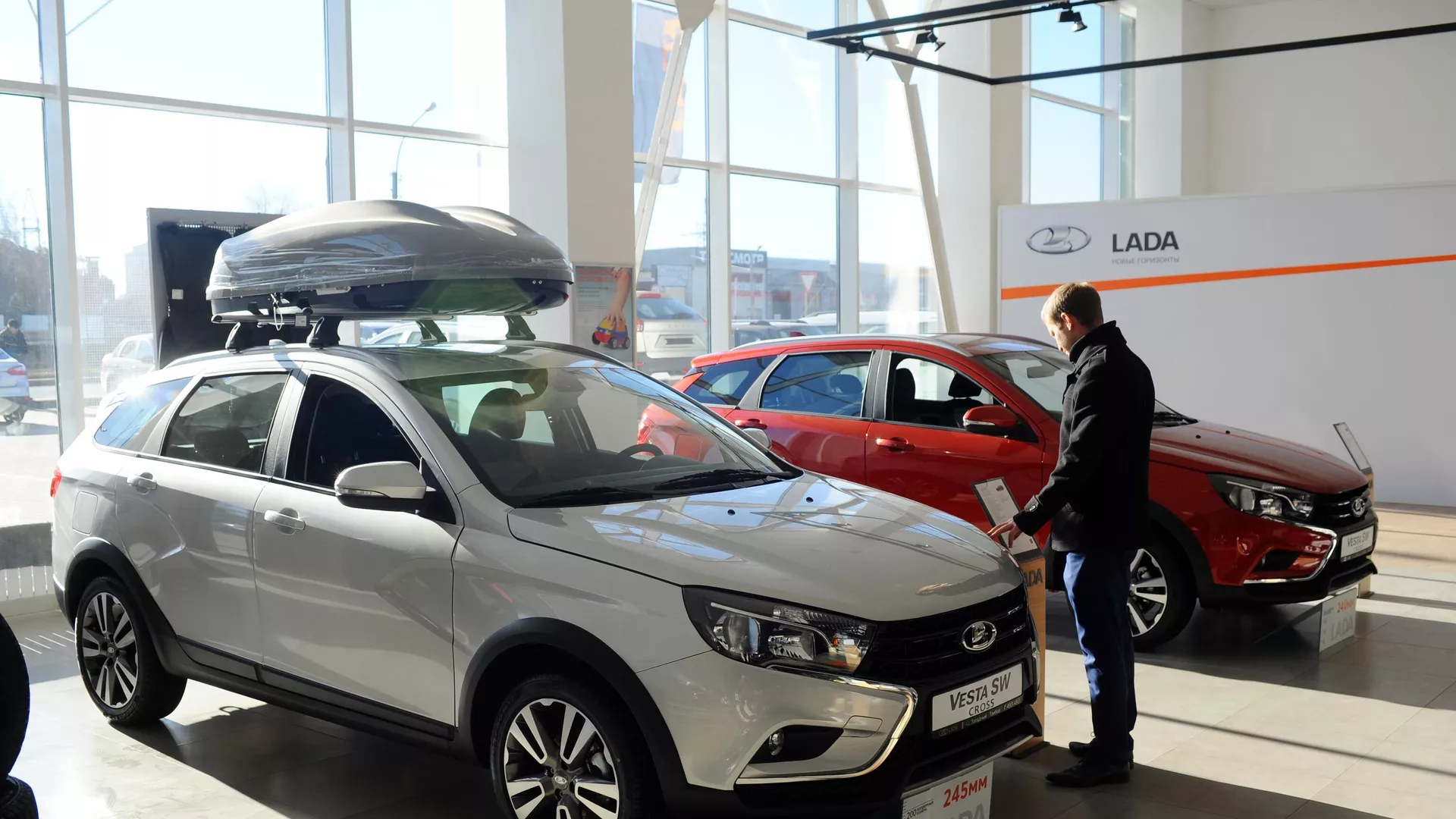 Подробнее о "АВТОВАЗ запустил проект онлайн-продаж автомобилей LADA по заводским ценам"