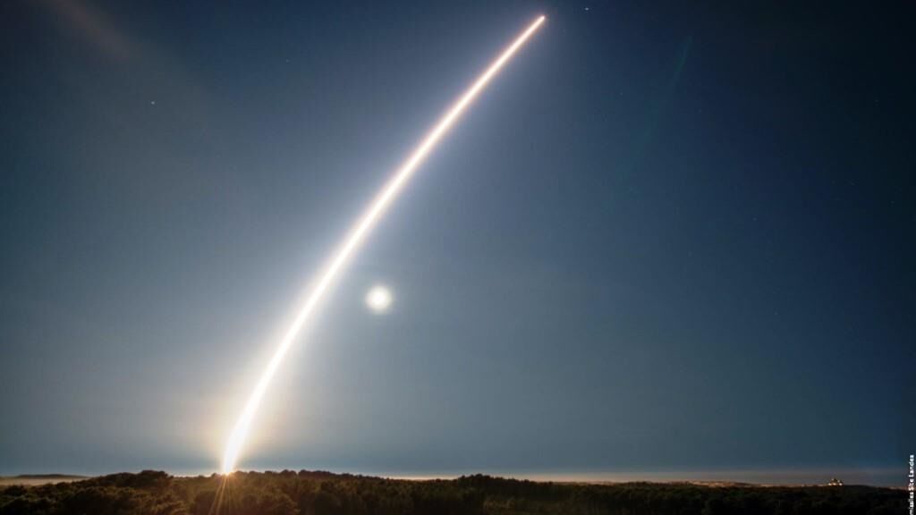Подробнее о "Франция успешно испытала ядерную межконтинентальную ракету"