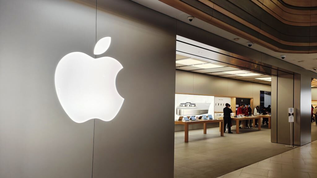 Подробнее о "Суд оштрафовал Apple на 12 млн рублей за повторный отказ локализовать данные россиян"