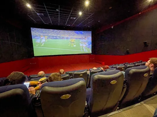 Подробнее о "Кинотеатры Перми поднимут цены на билеты к 2024 году на 10%"