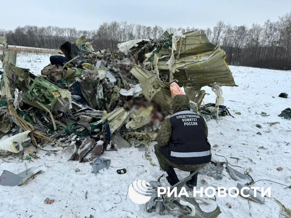 Подробнее о "Найдены черные ящики разбившегося под Белгородом Ил-76"