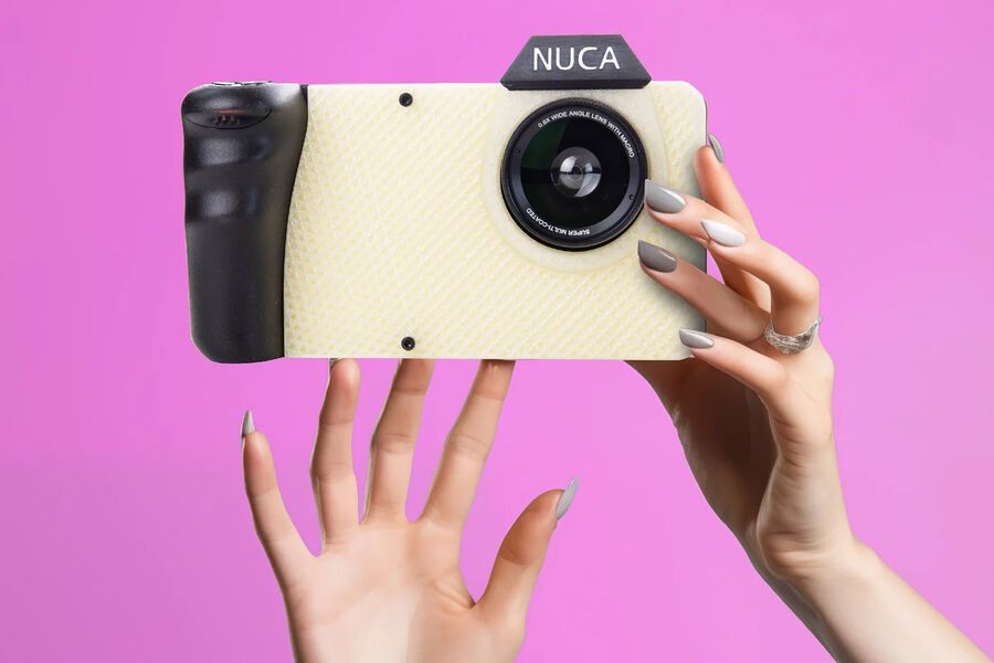 Подробнее о "В США анонсировали раздевающий людей ИИ-фотоаппарат NUCA Camera"