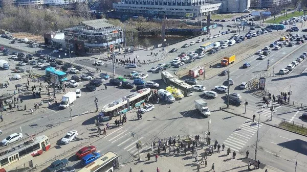 Подробнее о "Сбивший пешеходов в Петербурге трамвай оснащен искусственным интеллектом"